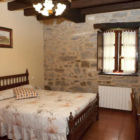 Goikoetxe Baserria 펜션 *