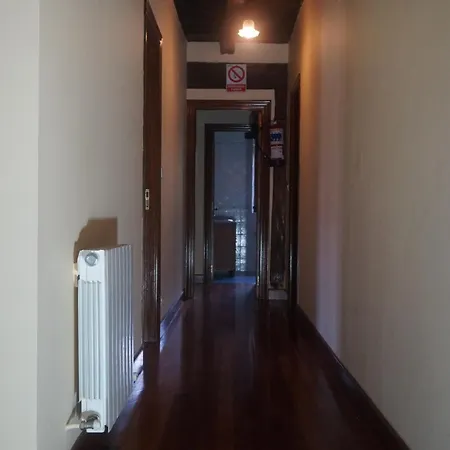 Goikoetxe Baserria 펜션 *