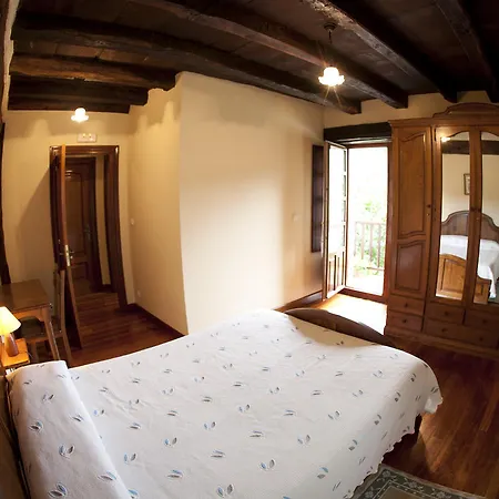 Goikoetxe Baserria Holiday home Zeanuri