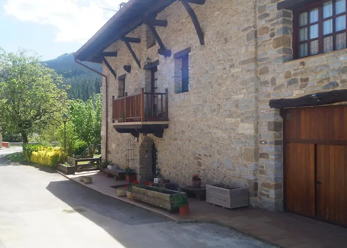 Goikoetxe Baserria * Zeanuri