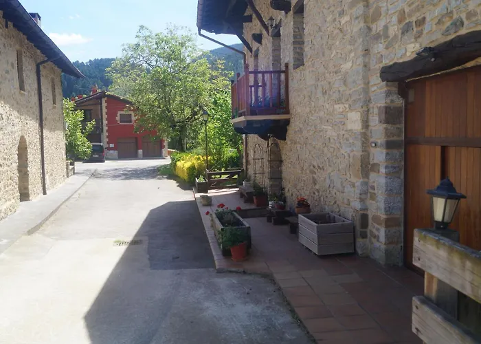 Goikoetxe Baserria * Zeanuri